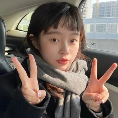 蜜桃女孩
